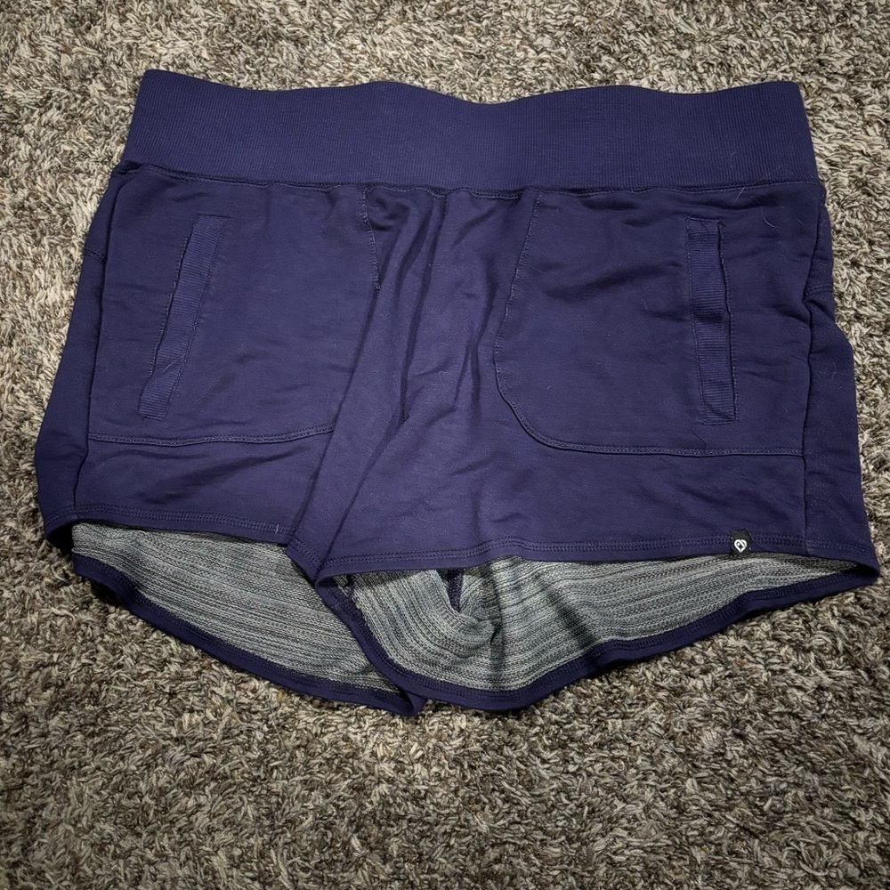 Women’s Colosseum Athletic Shorts